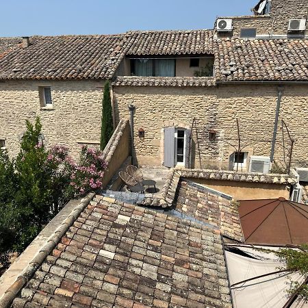 Les Chambres Du Vieux Bistrot Cabrières-dʼAvignon Exterior foto